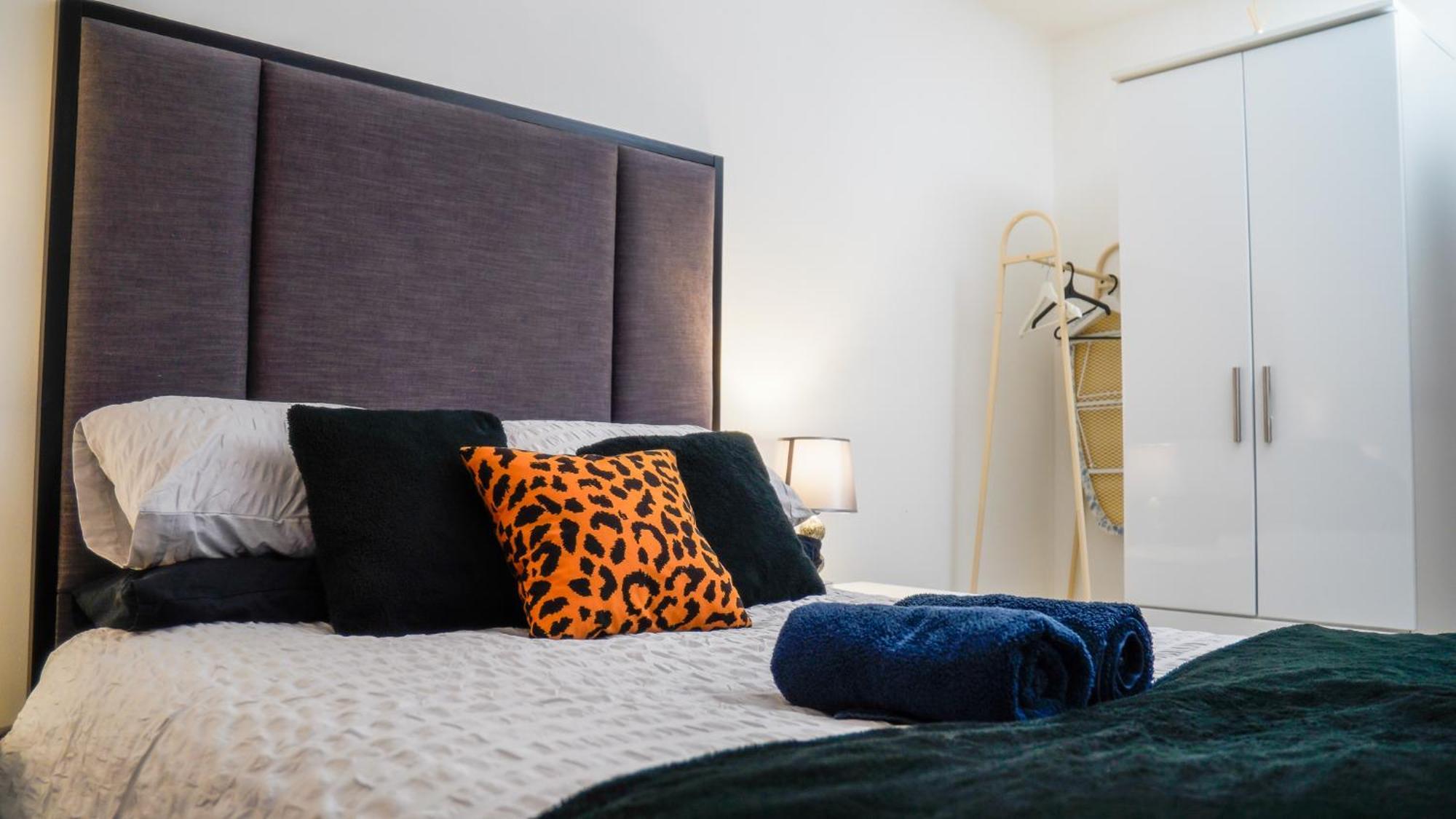 Manchester City Centre Apt With Balcony & Free Parking - Including Free 1-Hour Late Check-Out For Bookings On The 29Th 31St May, Justeat Voucher For 2-Night Stays Minimum! Bagian luar foto